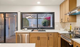 4703 Helix Glen Dr, La Mesa, CA 91941