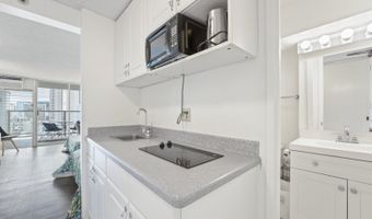 445 Seaside Ave 2012, Honolulu, HI 96815