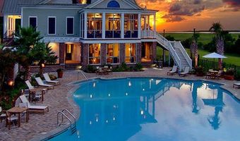 1 Tiller Island Dr, Beaufort, SC 29907