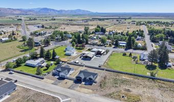 207 W First St W, Carey, ID 83320