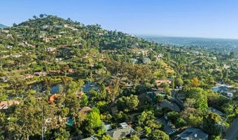 9835 Edgelake Dr, La Mesa, CA 91941