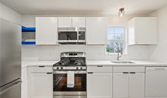23 St Thomas St, Airville, PA 15203