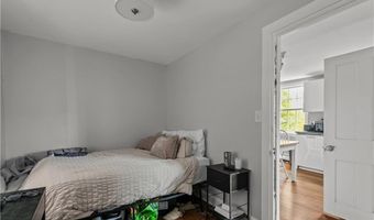 12 Callender Ave, Newport, RI 02840
