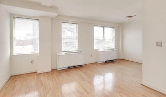 815 KING St 5B, Alexandria, VA 22314