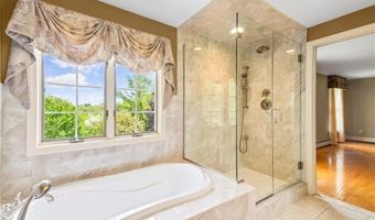 61 Kimberly Ln, Cranston, RI 02921