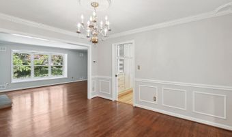 5110 DUVALL Dr, Bethesda, MD 20816