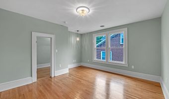 263 NE Oak Hill St, Abingdon, VA 24210