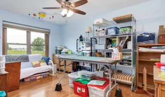 420 Fairway View Dr, Algonquin, IL 60102