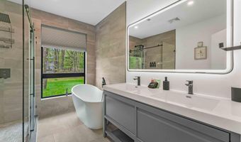 72 Keats Ln, Albrightsville, PA 18210