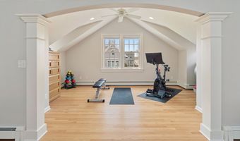 7 Waverly Rd, Darien, CT 06820
