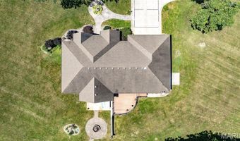 105 Lake Dr, Alton, IL 62002