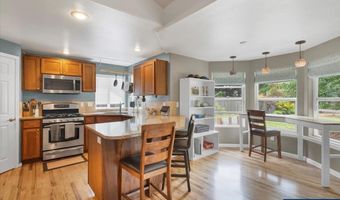 1822 Whitecliff Dr NW, Albany, OR 97321