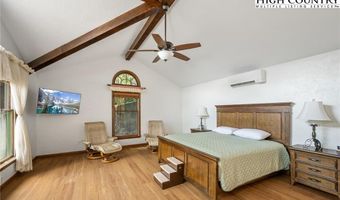 281 Cliffside Ln, Banner Elk, NC 28604