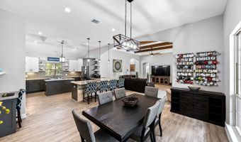 156 Crescent Rdg, Adkins, TX 78101