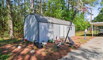 809 Elaine Dr, Albemarle, NC 28001