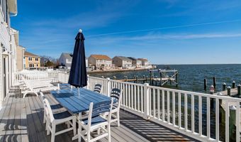 8 Jibsail Dr, Bayville, NJ 08721