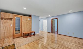 114 Claremont Dr, Albrightsville, PA 18210