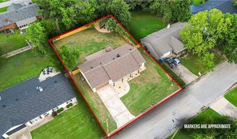 402 SW 11th St, Bentonville, AR 72712