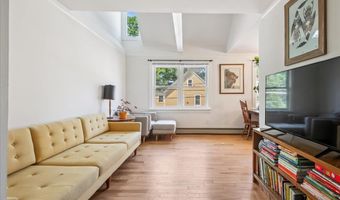 72 Lakeview Ter Unit D, Burlington, VT 05401