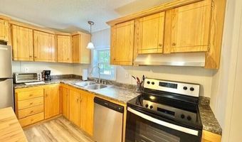 10 Pinecone Dr, Alfred, ME 04002