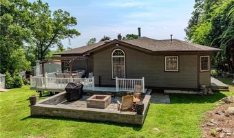 30 Warren Ave, Johnston, RI 02919