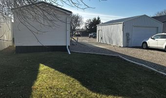 106 Skinner St, Akaska, SD 57420