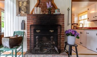 26 Don Gerry Rd, Bristol, NH 03222