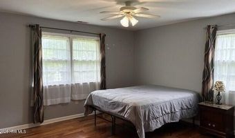 17 Moore St, Andrews, NC 28901