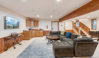 2347 Middle Rd, Columbia Falls, MT 59912