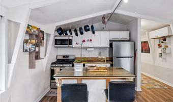 2041 N Beverly Glen Blvd, Los Angeles, CA 90077