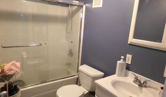 204 Hawthorne St, Alma, MI 48801