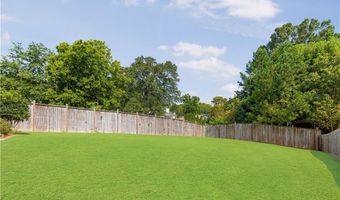 4512 Greyfriars Ln, Acworth, GA 30101