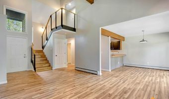 10620 Commodore Dr, Anchorage, AK 99507