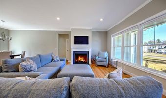 9 Cassidy Trl, Coventry, RI 02816
