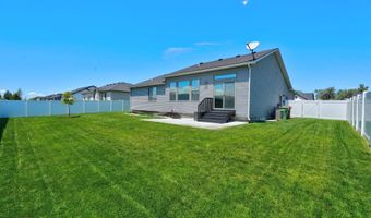 1561 Petersburg Dr, Chubbuck, ID 83202
