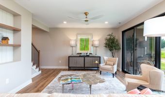 2015 Lacey Dr, Ames, IA 50010