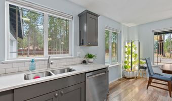 17271 Downey Rd, Bend, OR 97707
