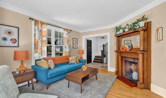 143 Maple St, Bangor, ME 04401