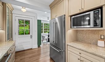 401 EDGEVALE Rd, Baltimore, MD 21210