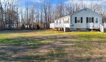 611 Quaker Hill Rd, Albion, ME 04910