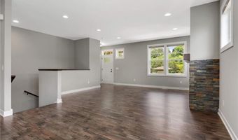 15590 Duck Trail Ln, Apple Valley, MN 55124