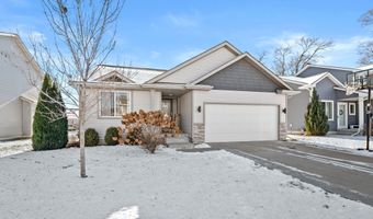 307 SW 48th St, Ankeny, IA 50023