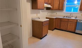 195 Prairie Dr, Akron, OH 44312