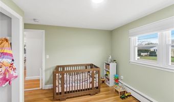 31 Charles St, North Kingstown, RI 02852