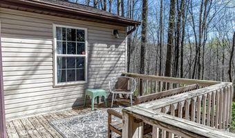 1912 S Orman Ln, Bloomfield, IN 47424