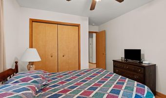 104 Merriment Ln, Blakeslee, PA 18610
