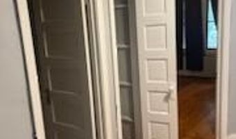 1002 18TH St NE, Washington, DC 20002