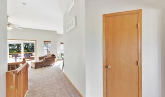 3100 Country Lane Dr, Augusta, KS 67010