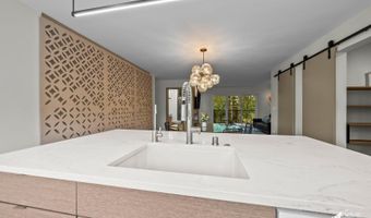 1785 Evangeline Ln, Anchorage, AK 99517