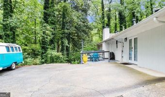 204 Cold Creek Dr, Alpharetta, GA 30009